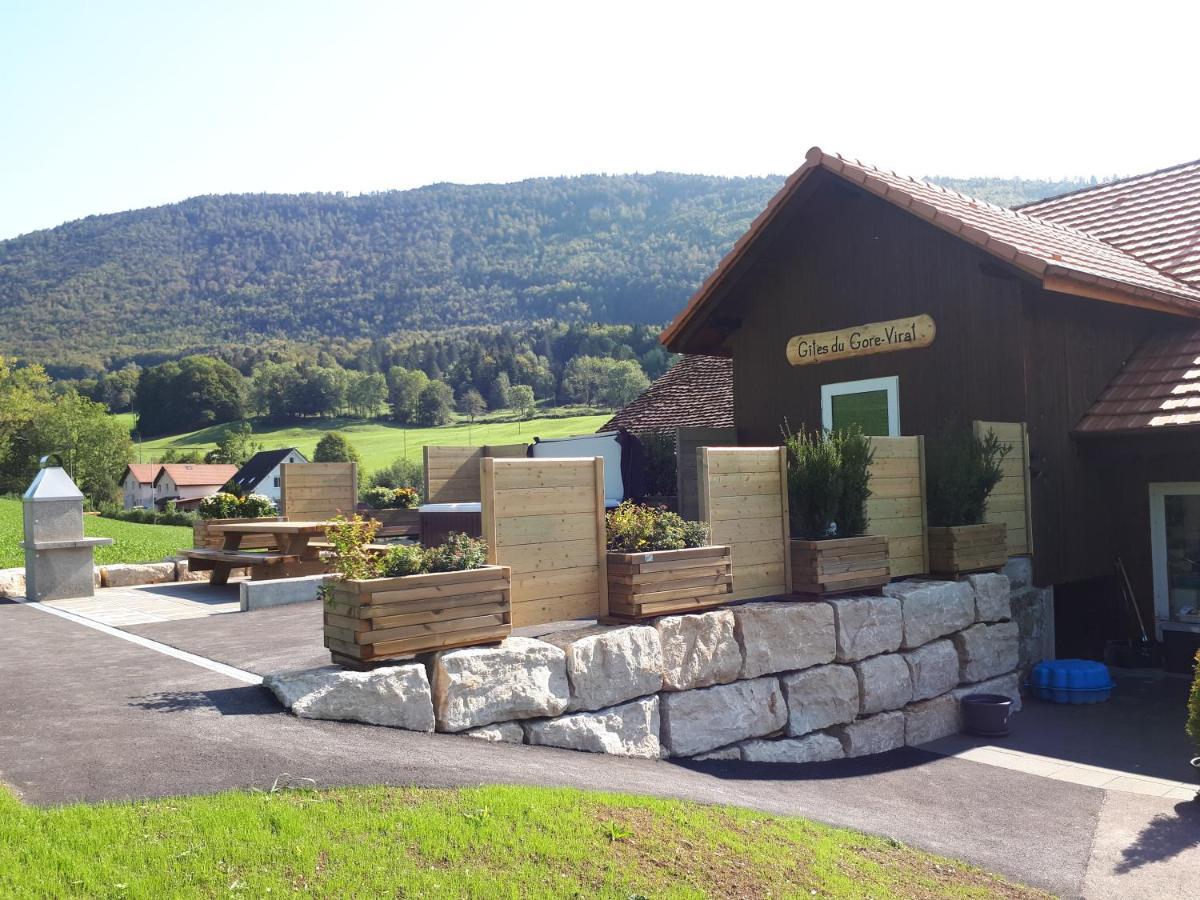 Gites Gorevirat Corcelles  Εξωτερικό φωτογραφία